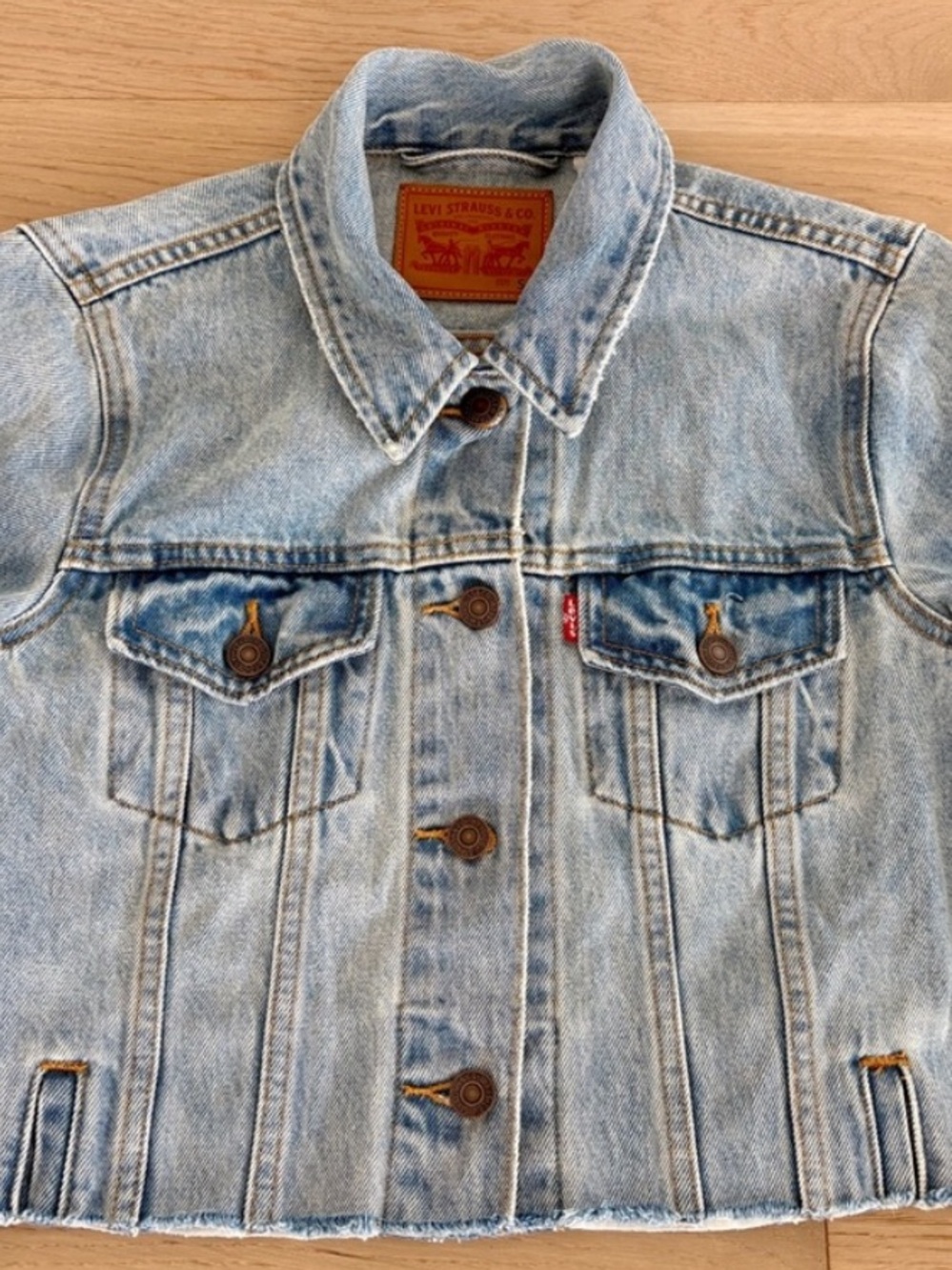 Levi's Vintage Super Raw Cropped Light Blue Denim Womans Jacket (S) Red Tab